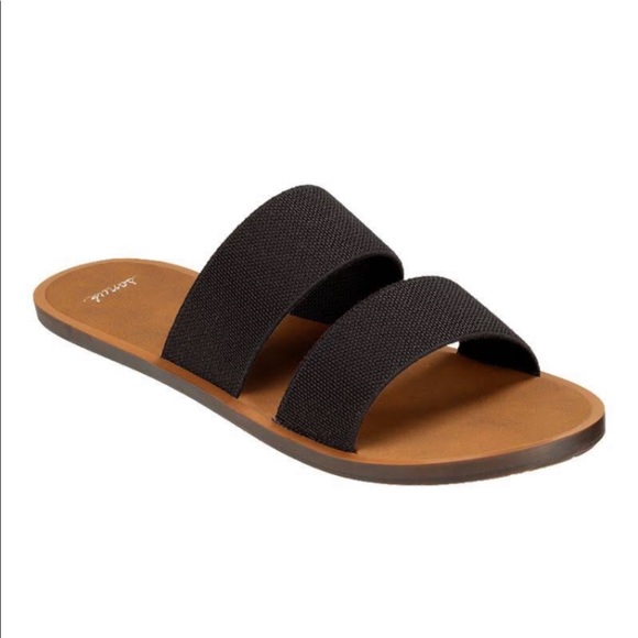 BNWT Sanuk Gora Gora size 8 sandals/slides - Picture 1 of 2